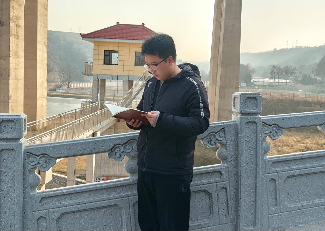 中共IM·官方版网站登录入口委员会关于对2024年度“产投榜样”进行公示的公告(图2) 中共IM·官方版网站登录入口委员会关于对2024年度“产投榜样”进行公示的公告(图2)